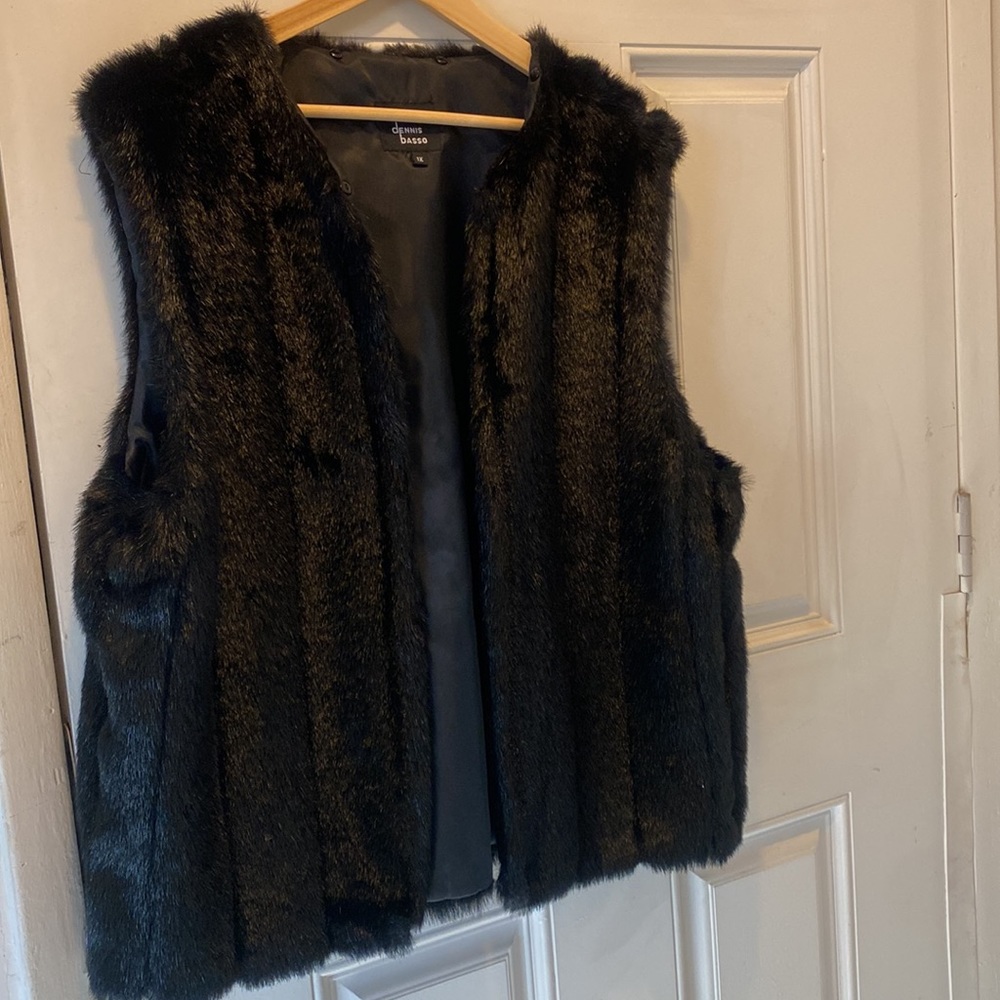 Beautiful, luxurious, black faux fur vest